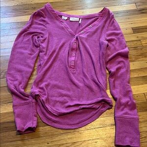 Women's Pink Long Sleeve Top